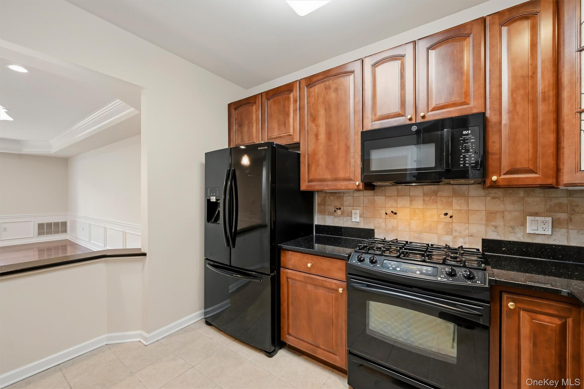 30 N De Baun Avenue, Unit 203 photo 7