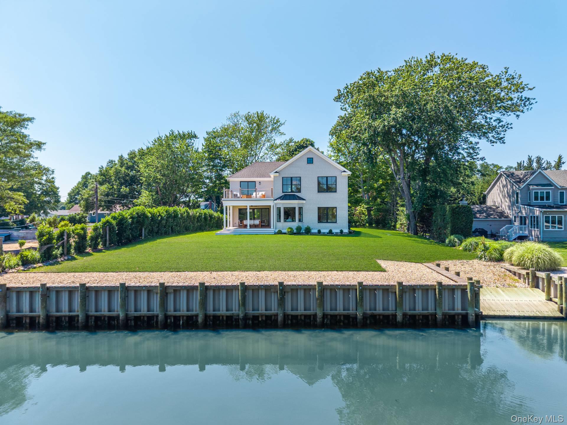 195 Williamsburg Drive – For Sale