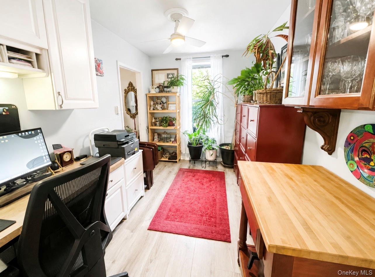 209-10 41st Ave, Unit 3N photo 4