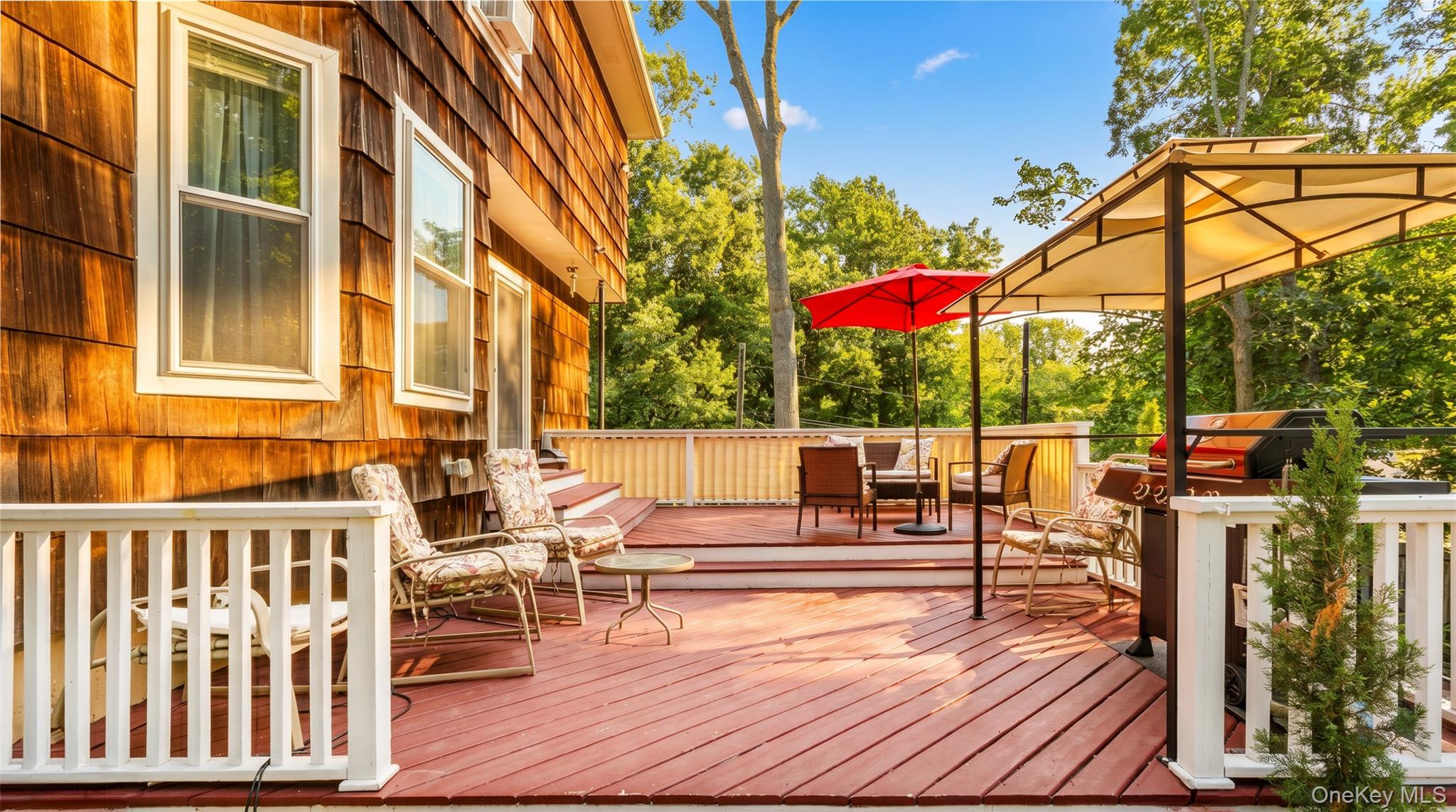 370 S Country Road – For Sale photo 31