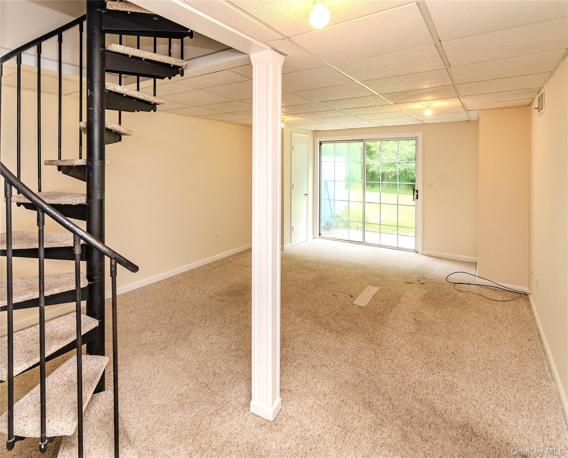 405 Bentley Court – For Sale photo 29