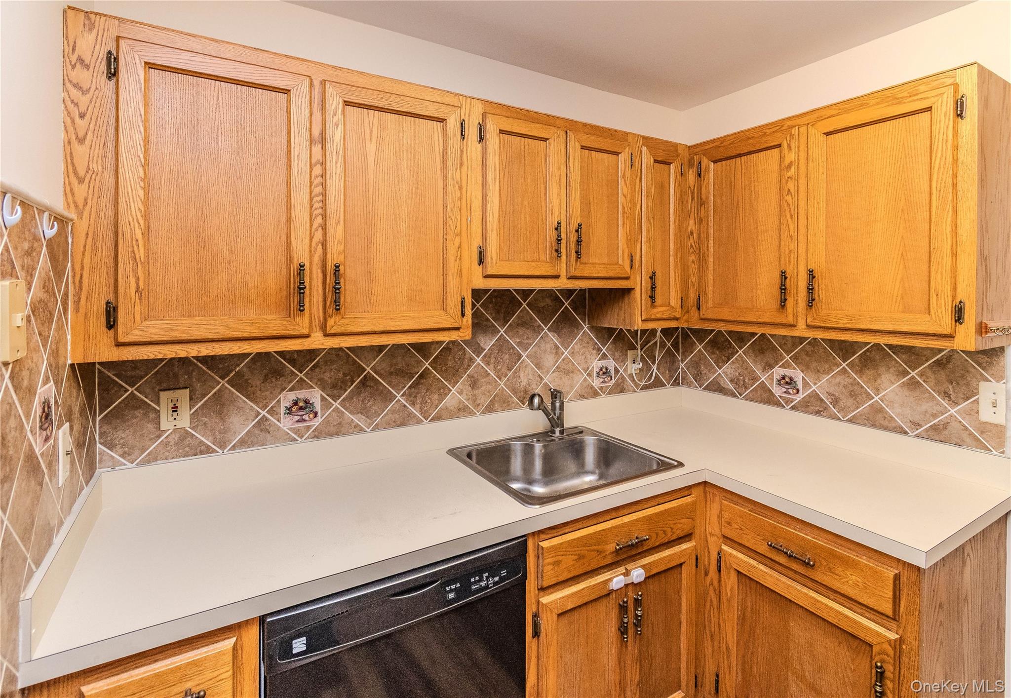 405 Bentley Court – For Sale photo 15