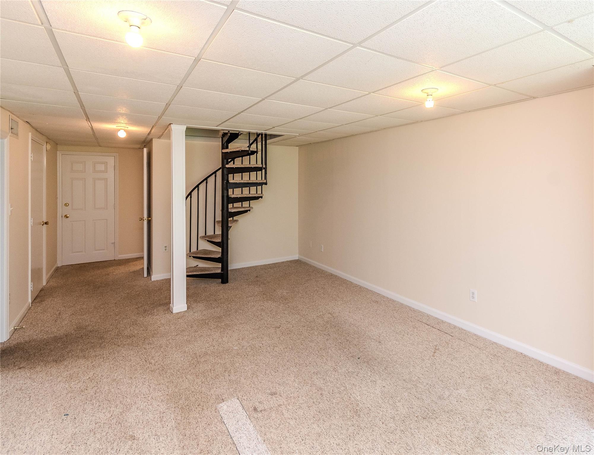 405 Bentley Court – For Sale photo 48
