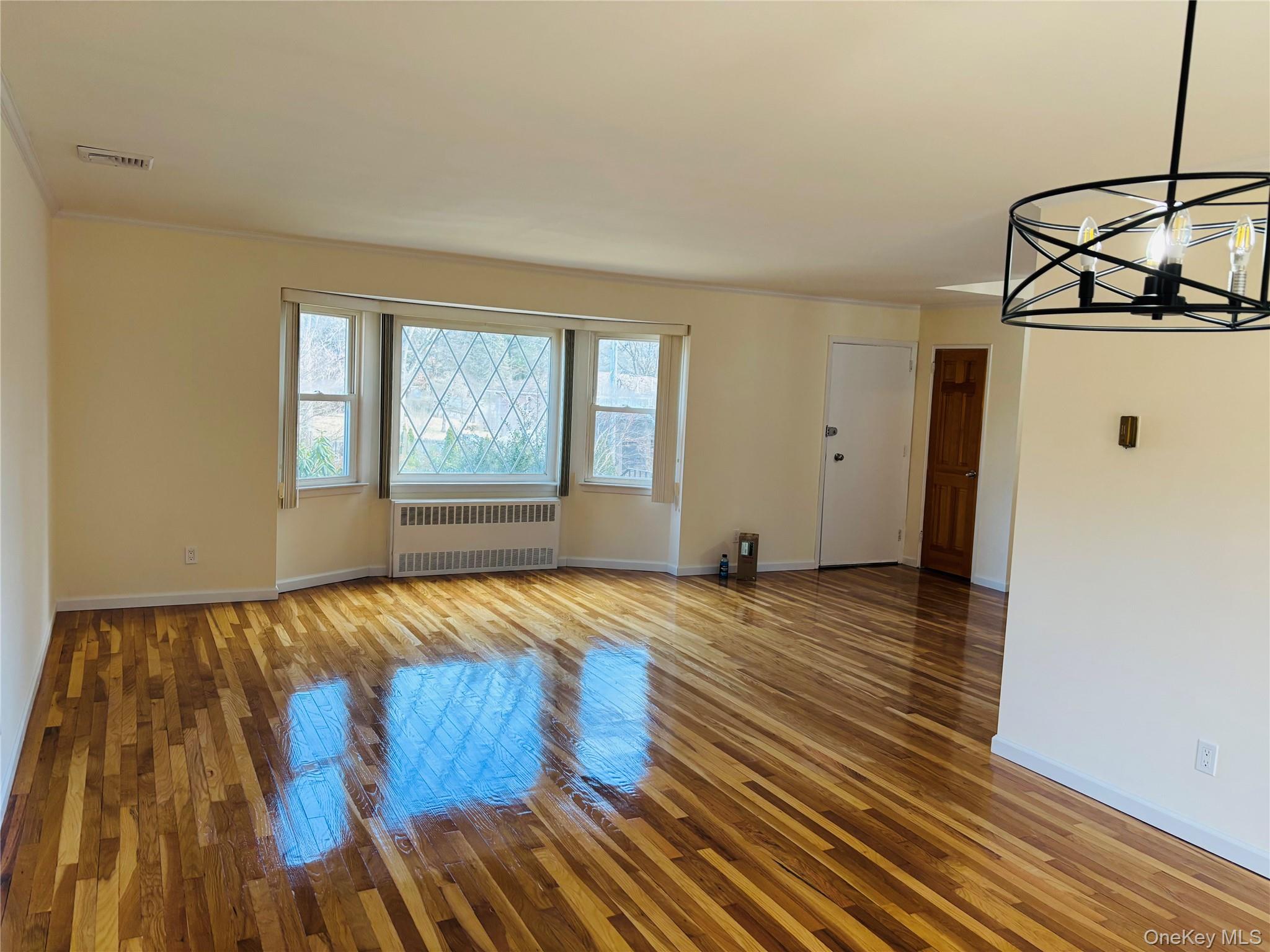 71 Willits Road – For Sale photo 5