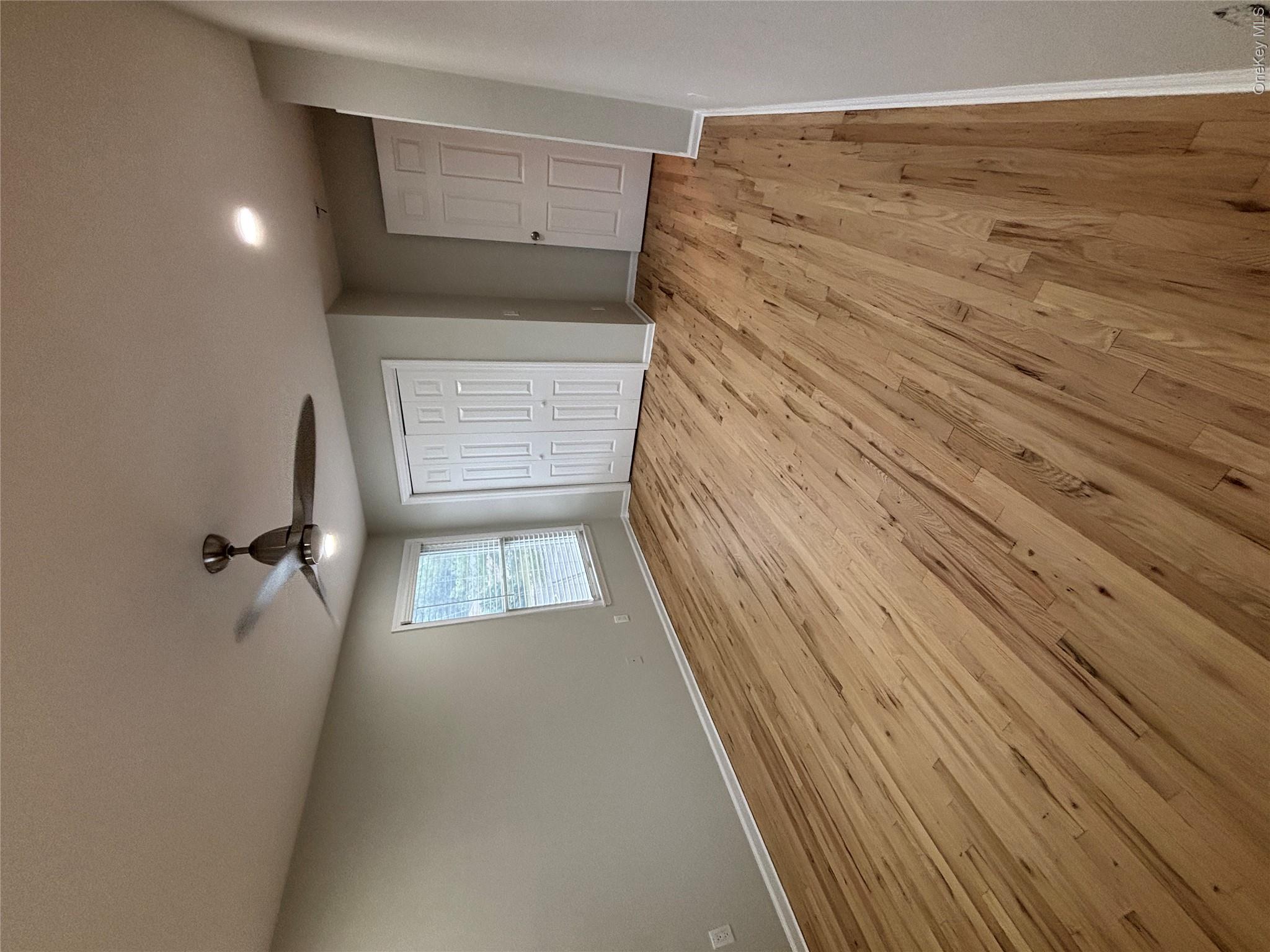 38 Hallock Avenue – For Sale photo 30