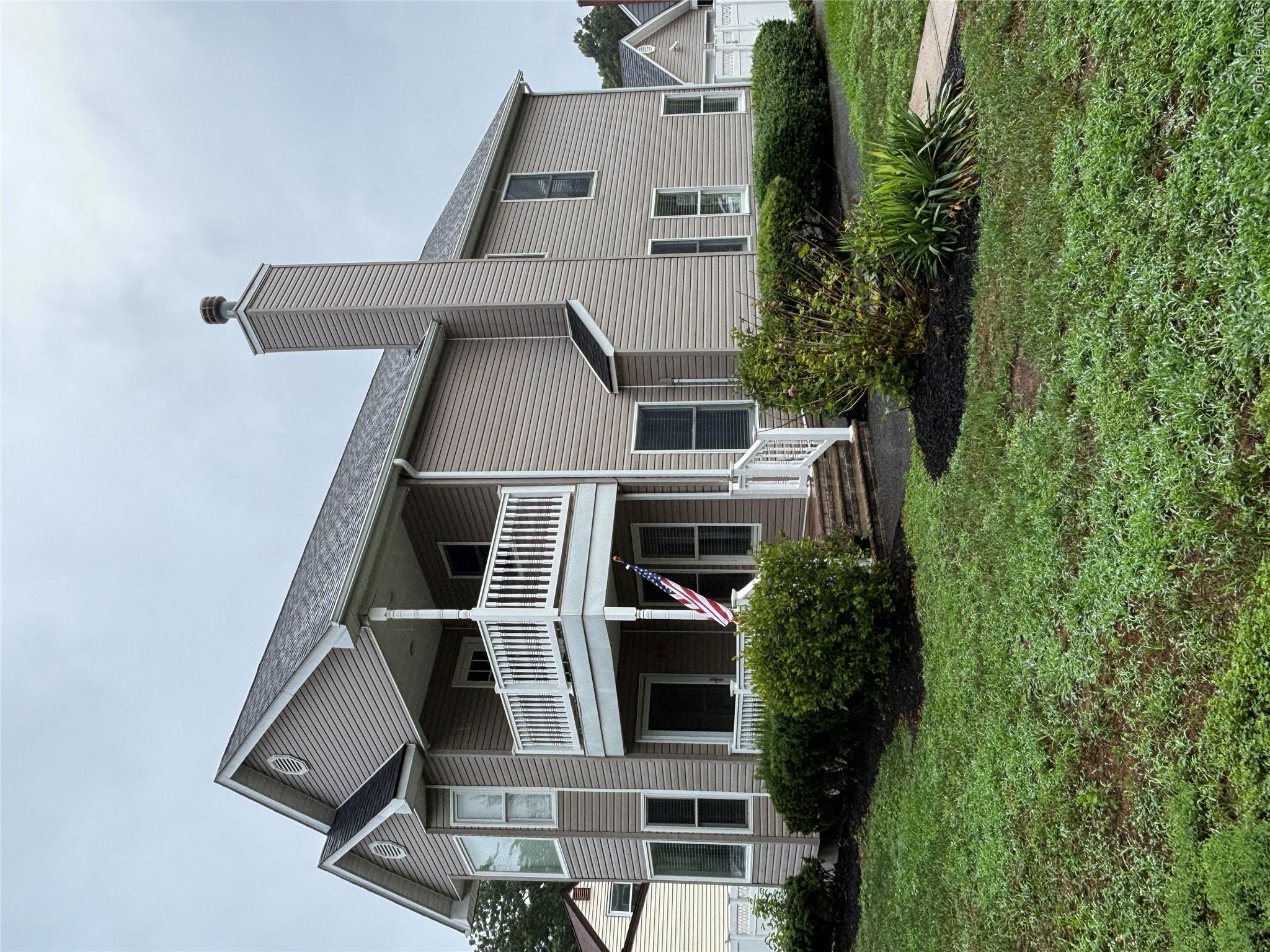 38 Hallock Avenue – For Sale