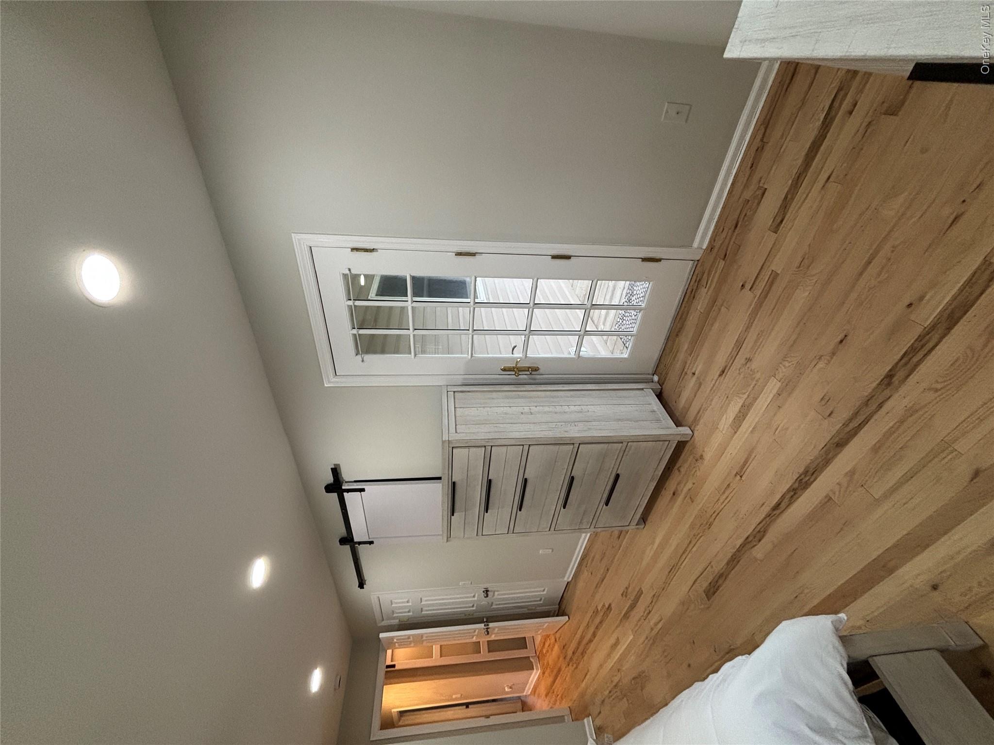 38 Hallock Avenue – For Sale photo 19