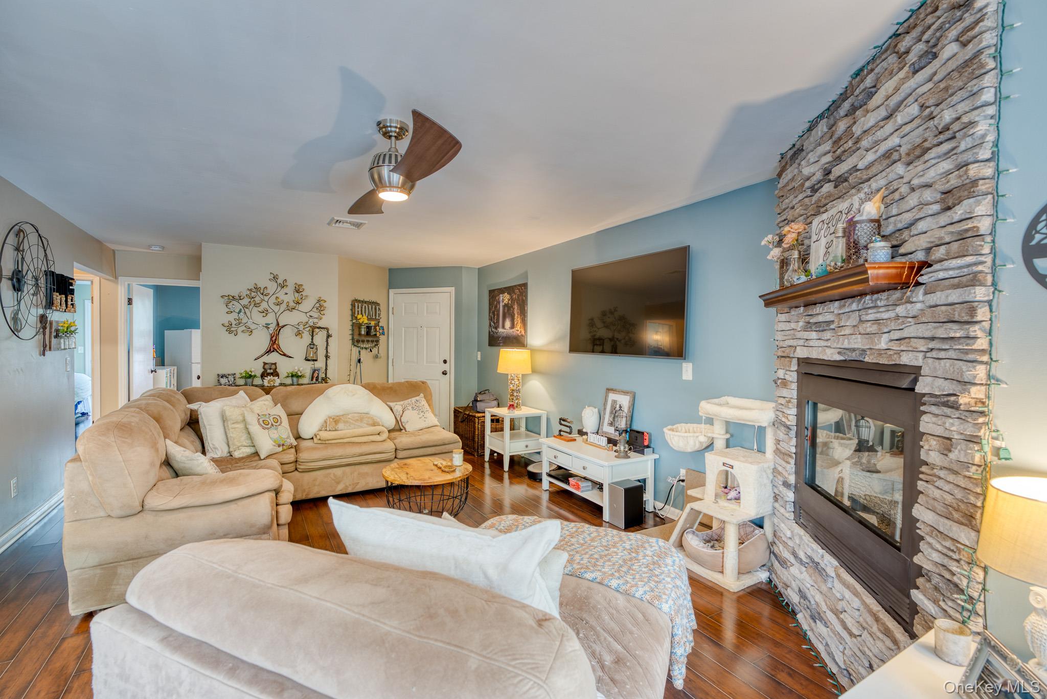 1130 Washington Green – For Sale photo 10