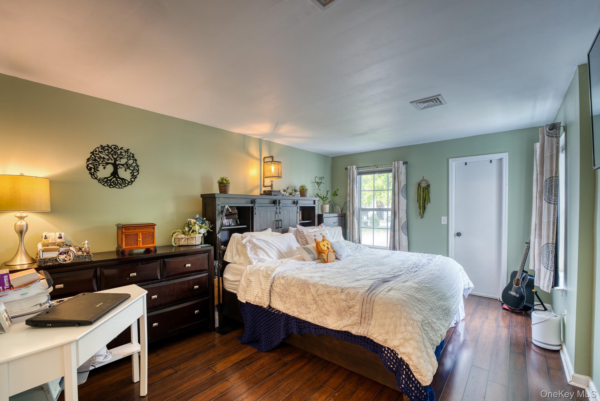 1130 Washington Green – For Sale photo 13