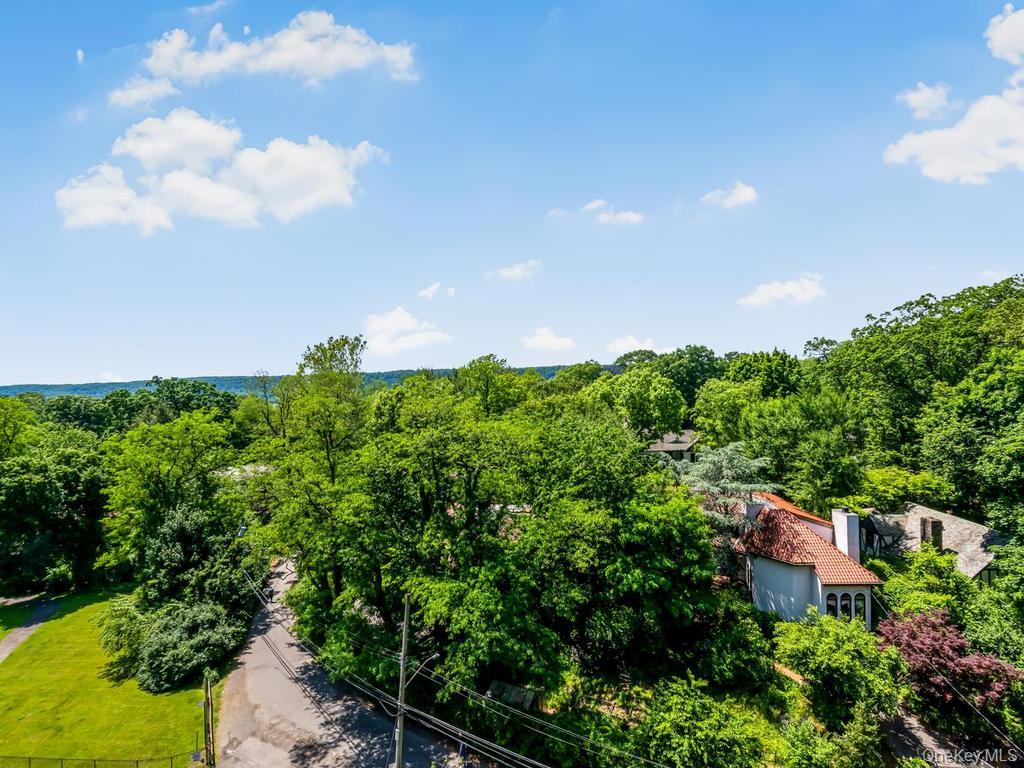 4901 Henry Hudson Parkway Parkway S, Unit 8N photo 8