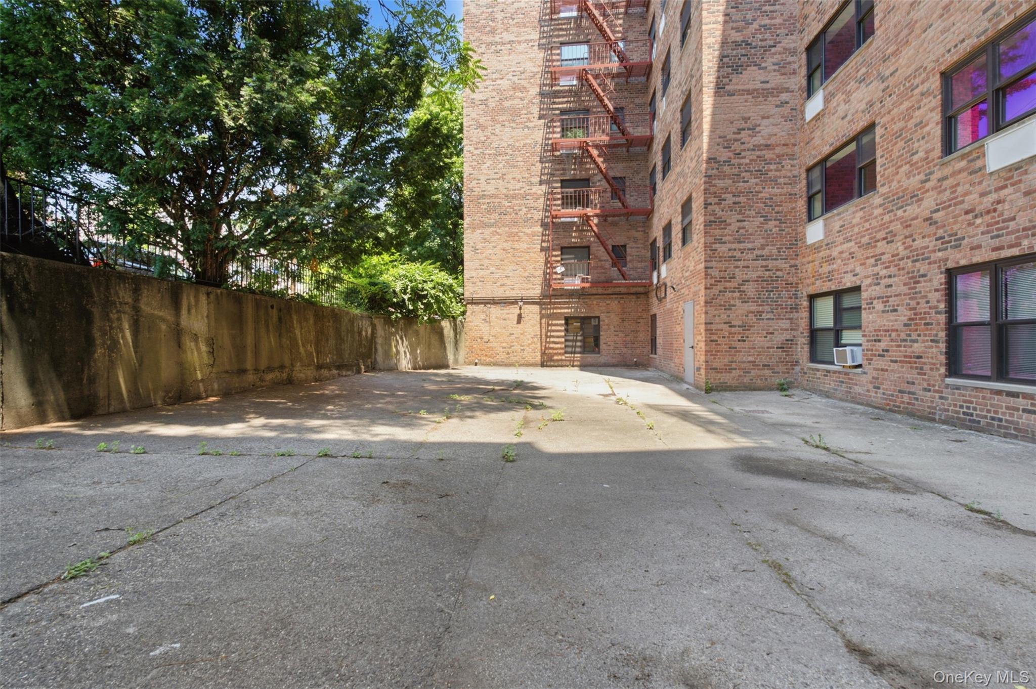 671 Bronx River Road, Unit 2N photo 15