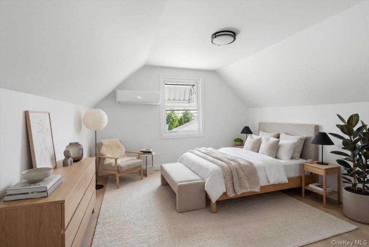25 Lois Lane – For Sale photo 23