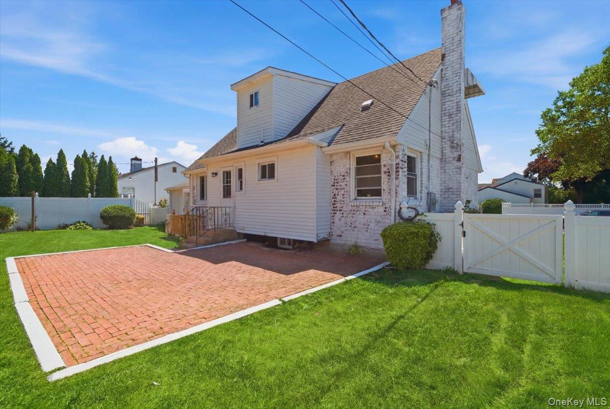 25 Lois Lane – For Sale photo 30