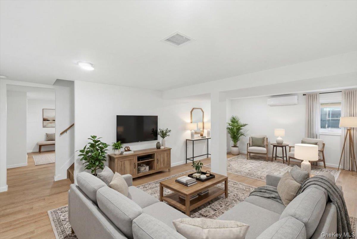25 Lois Lane – For Sale photo 8