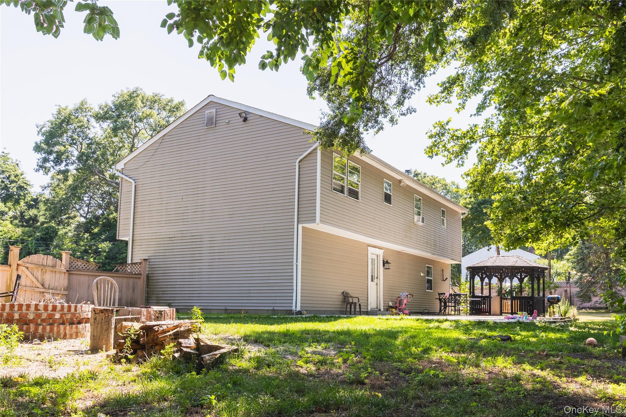 5 2nd Street – For Sale photo 3