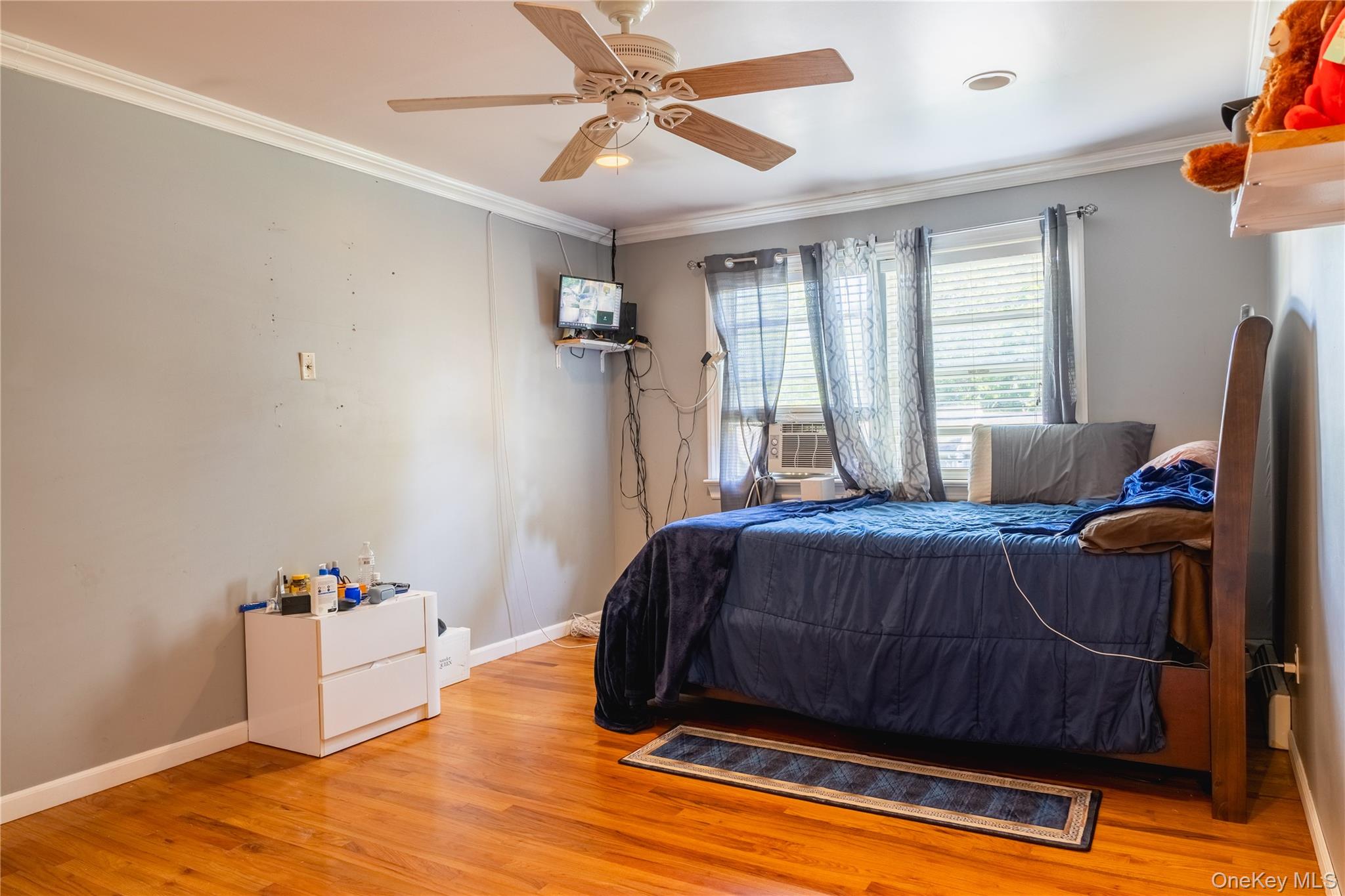 5 2nd Street – For Sale photo 14