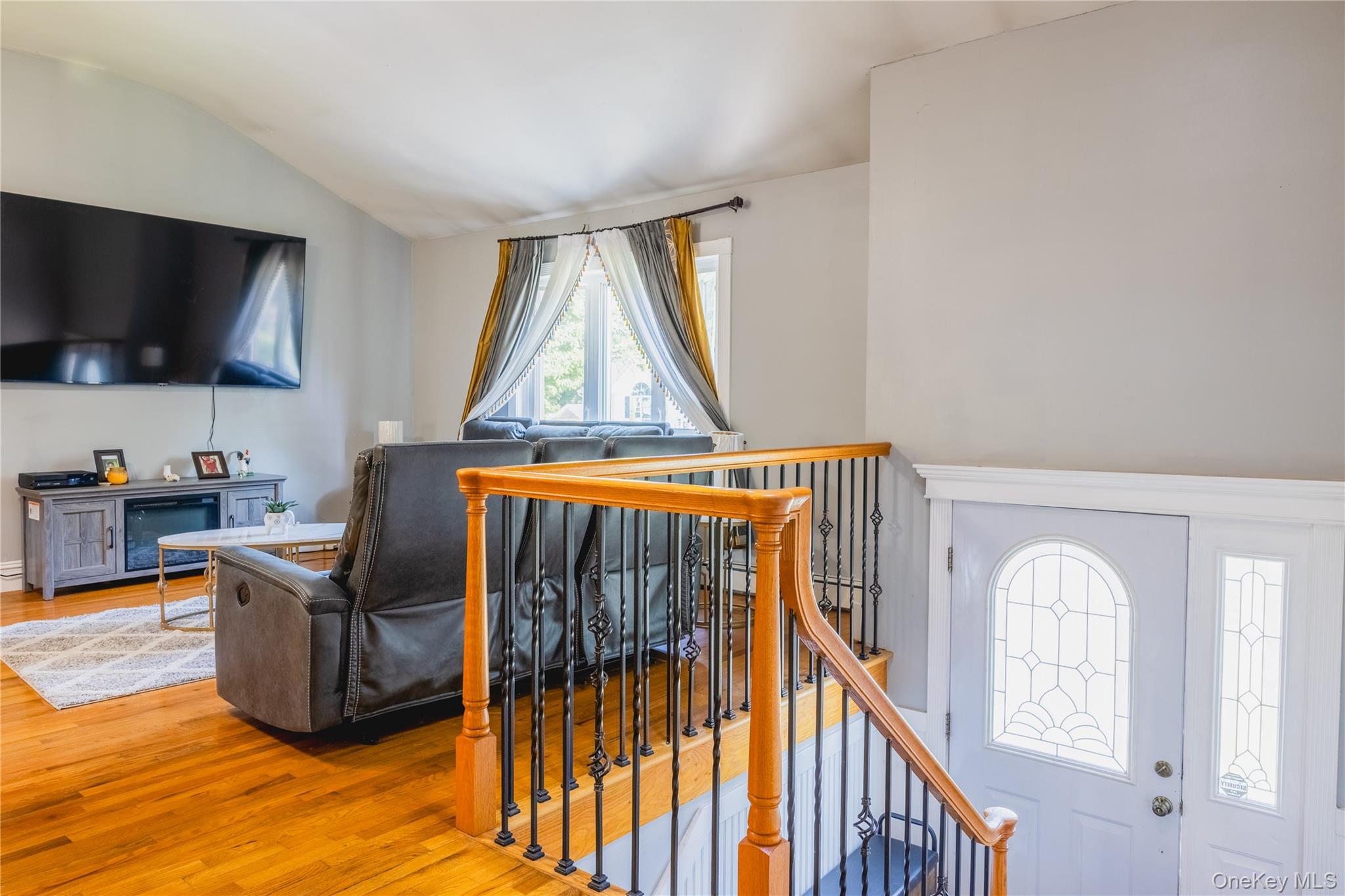 5 2nd Street – For Sale photo 11