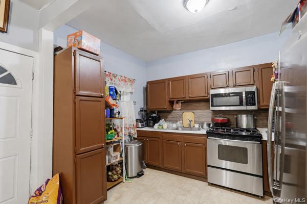 216 Dubois Street – For Sale photo 18