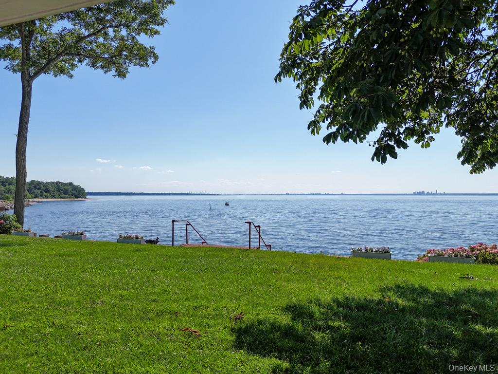 32 Westland Drive – For Sale photo 2
