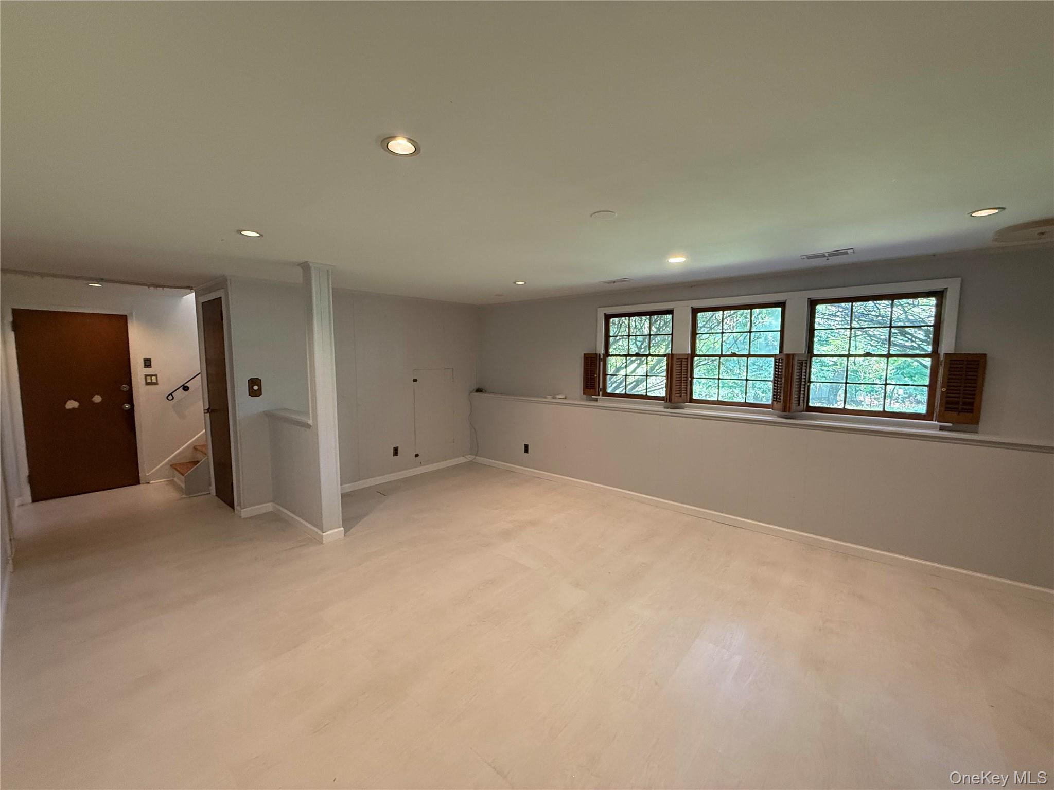 58 Quakerbridge Road – For Sale photo 4
