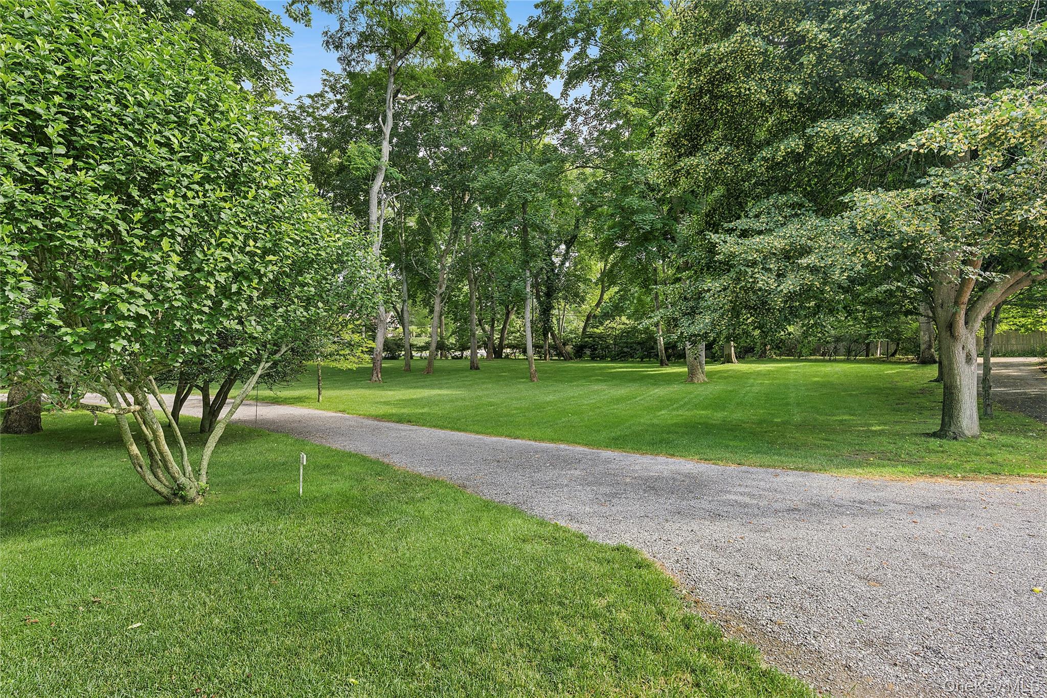 17 Baiting Hollow Road – For Sale photo 3