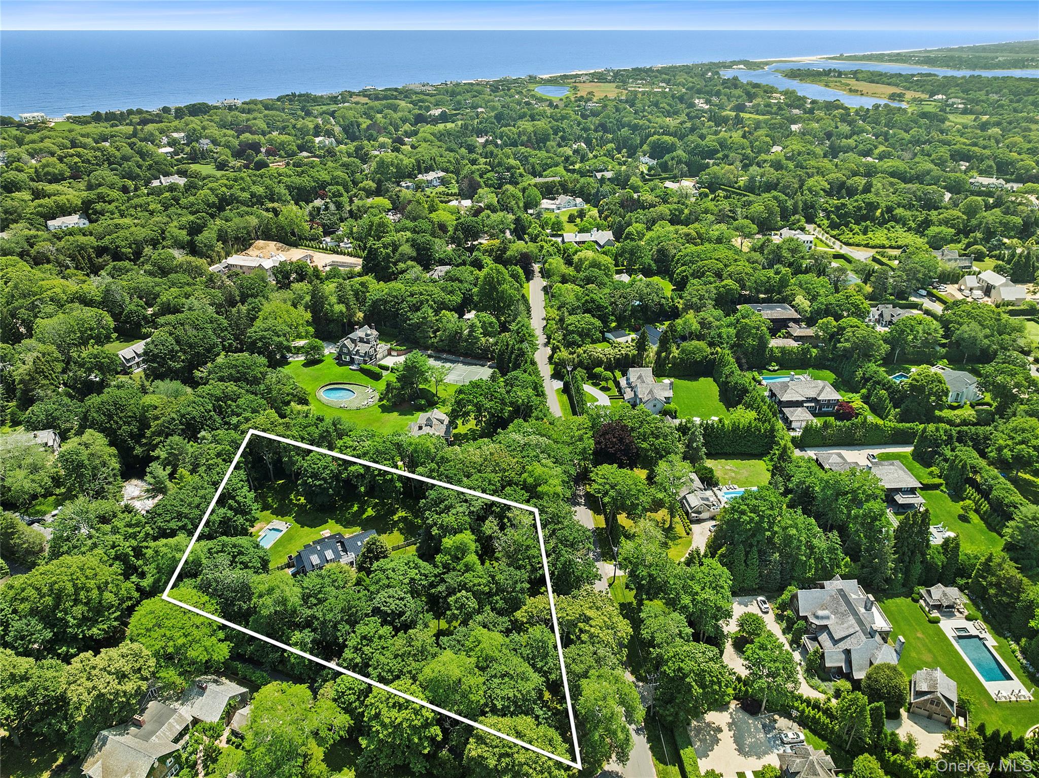 17 Baiting Hollow Road – For Sale