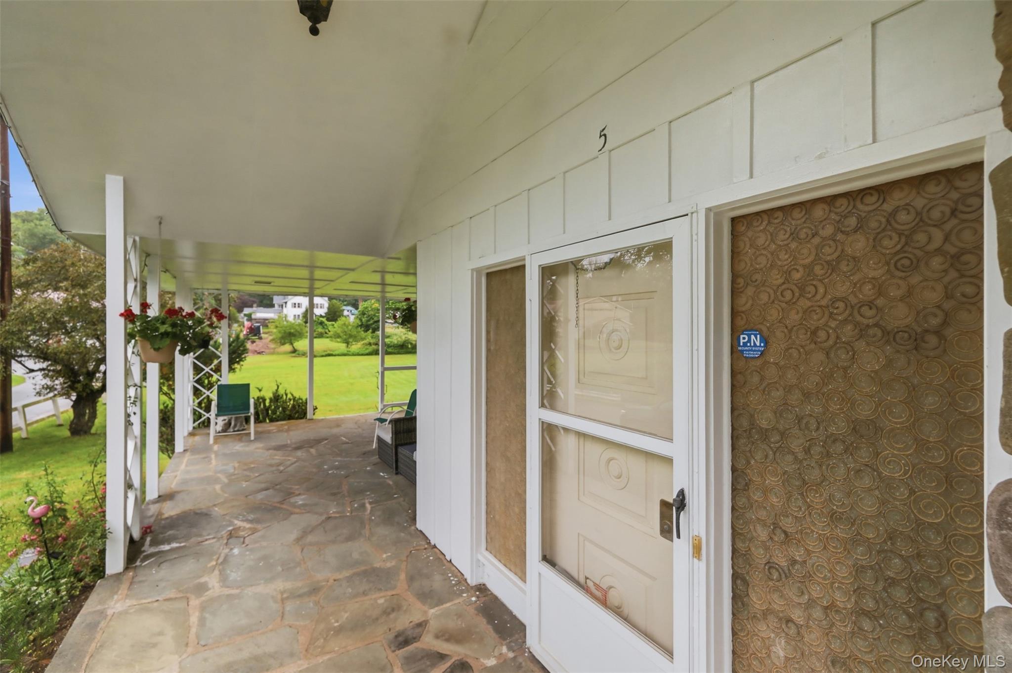 5 Kaempfer Lane – For Sale photo 5