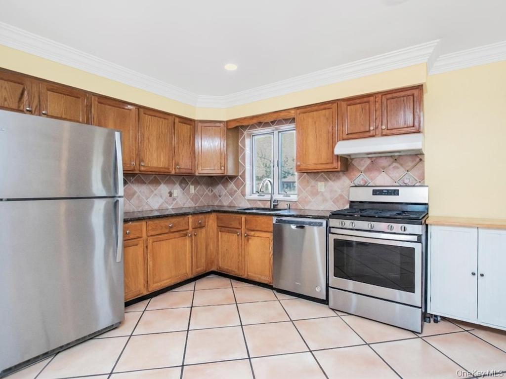 285 Centre Avenue – For Sale photo 7