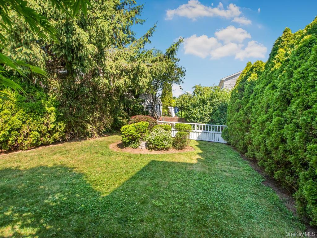 285 Centre Avenue – For Sale photo 31