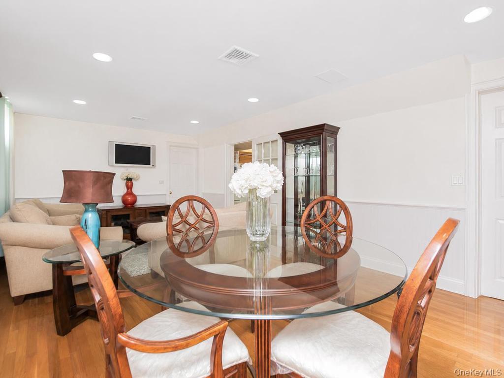 285 Centre Avenue – For Sale photo 23