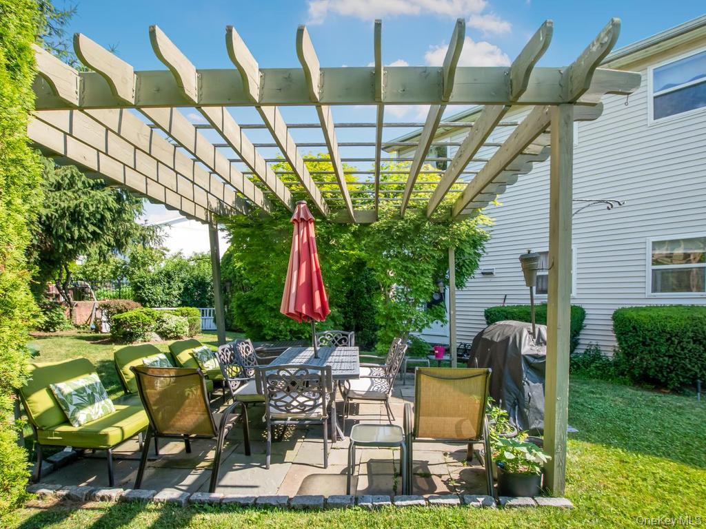285 Centre Avenue – For Sale photo 29