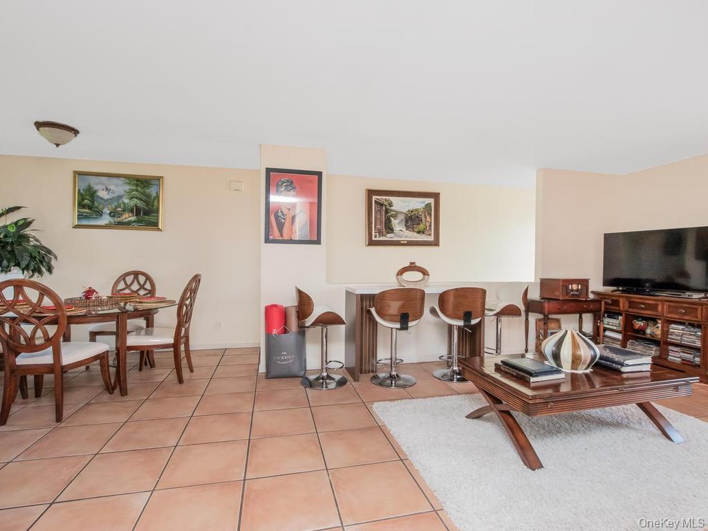 285 Centre Avenue – For Sale photo 14