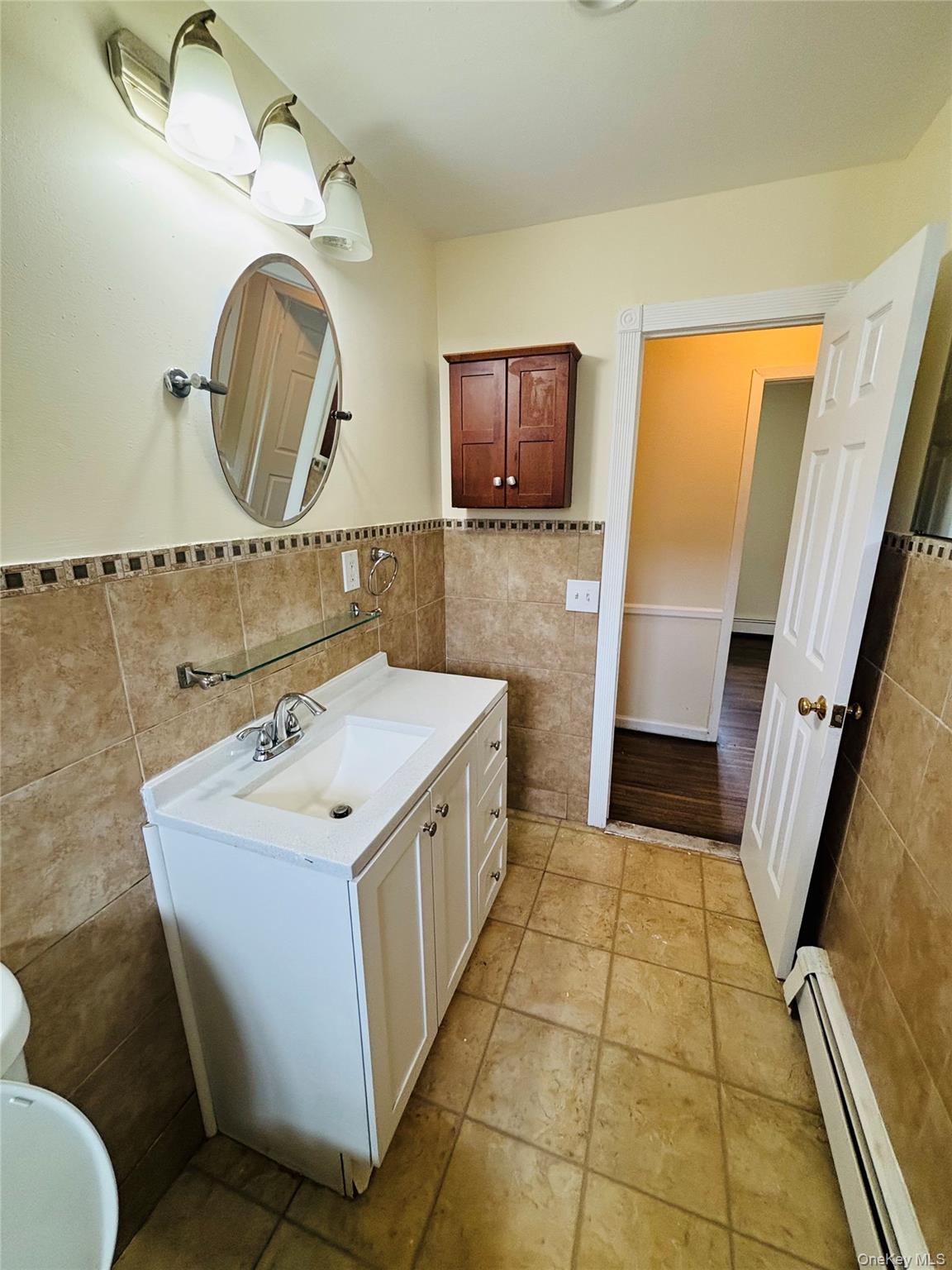 537 Lakeway Drive – For Sale photo 9