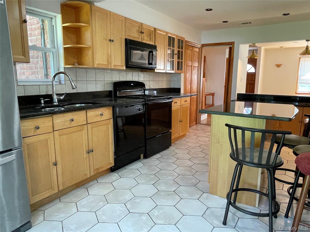 2 Stuart Drive – For Rent photo 7