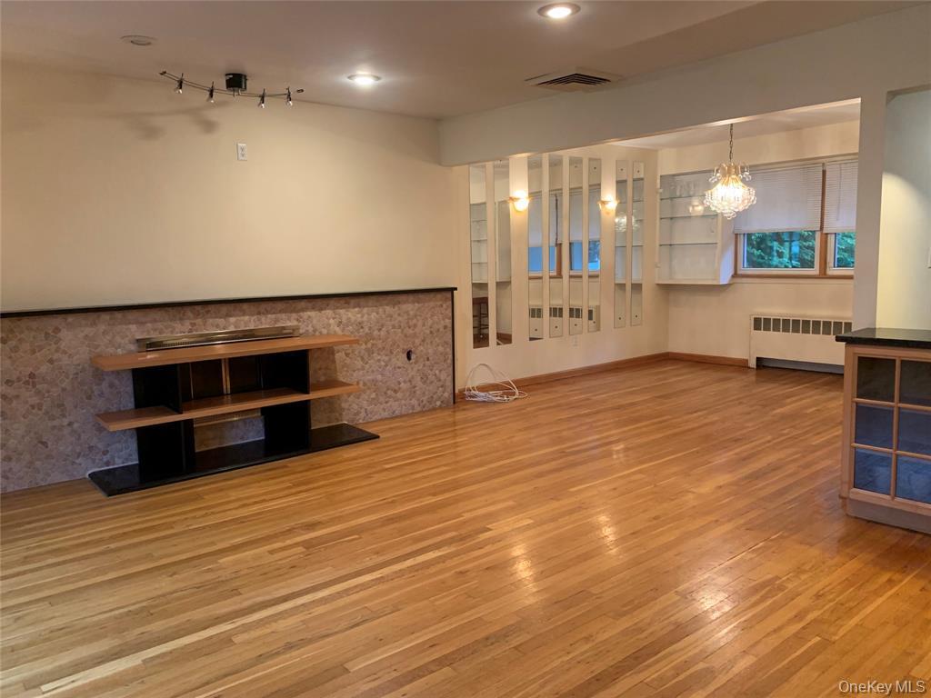 2 Stuart Drive – For Rent photo 3