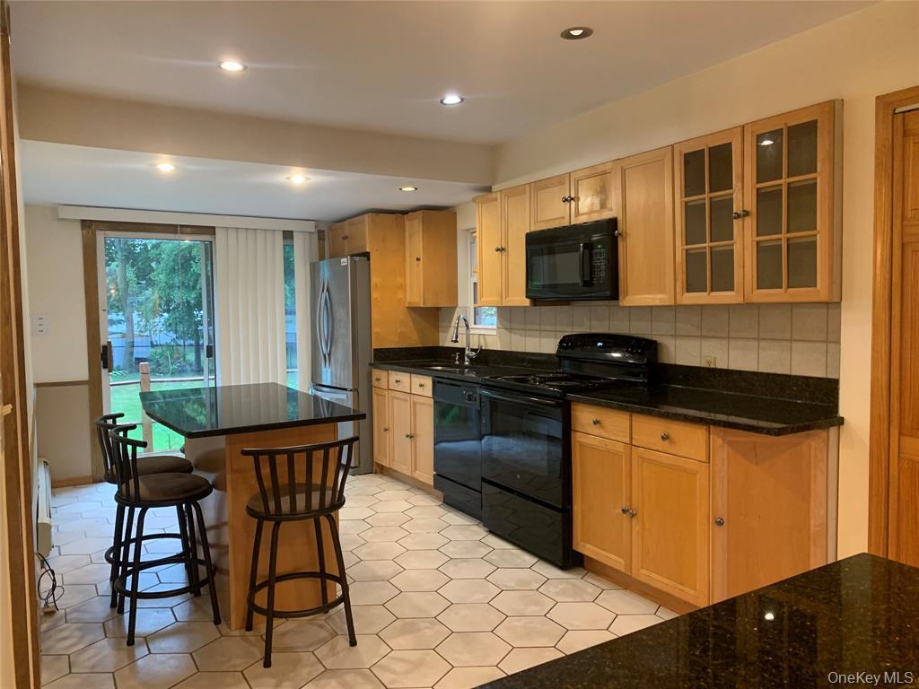 2 Stuart Drive – For Rent photo 6
