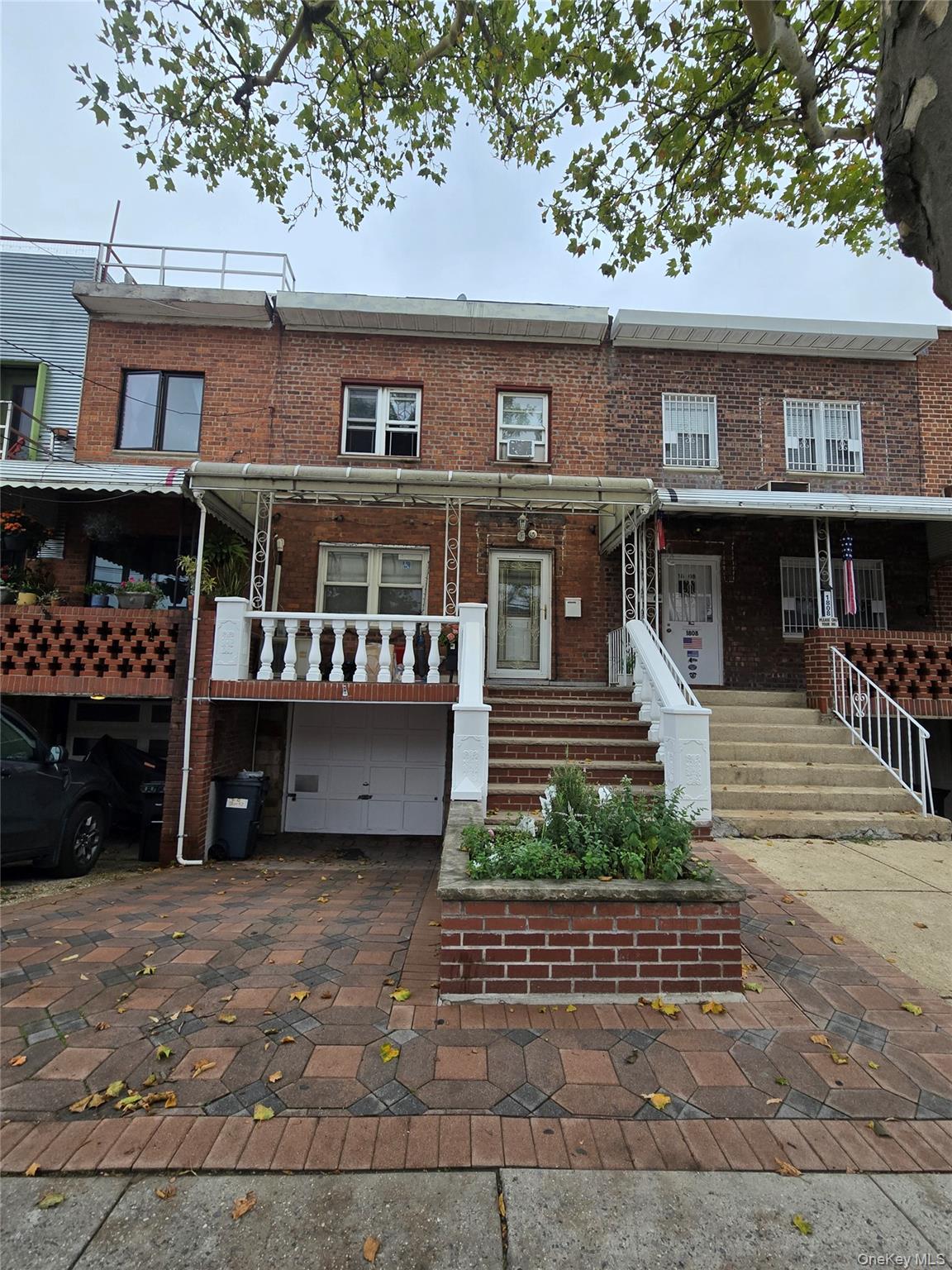 1810 Starr Street – For Sale