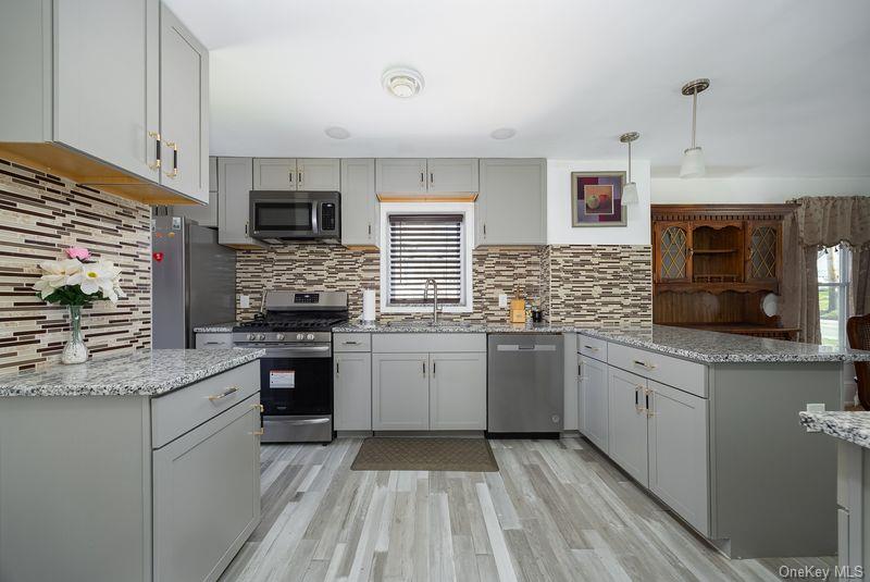 88 Innis Avenue – For Sale photo 7
