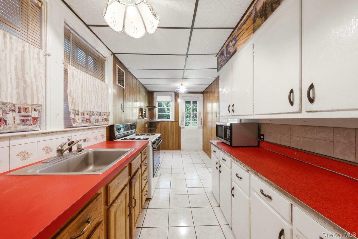 5633 Post Road – For Sale photo 7