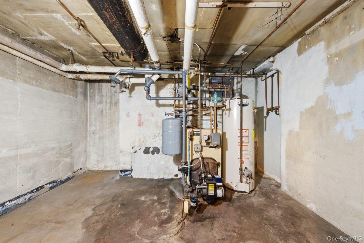 5633 Post Road – For Sale photo 24