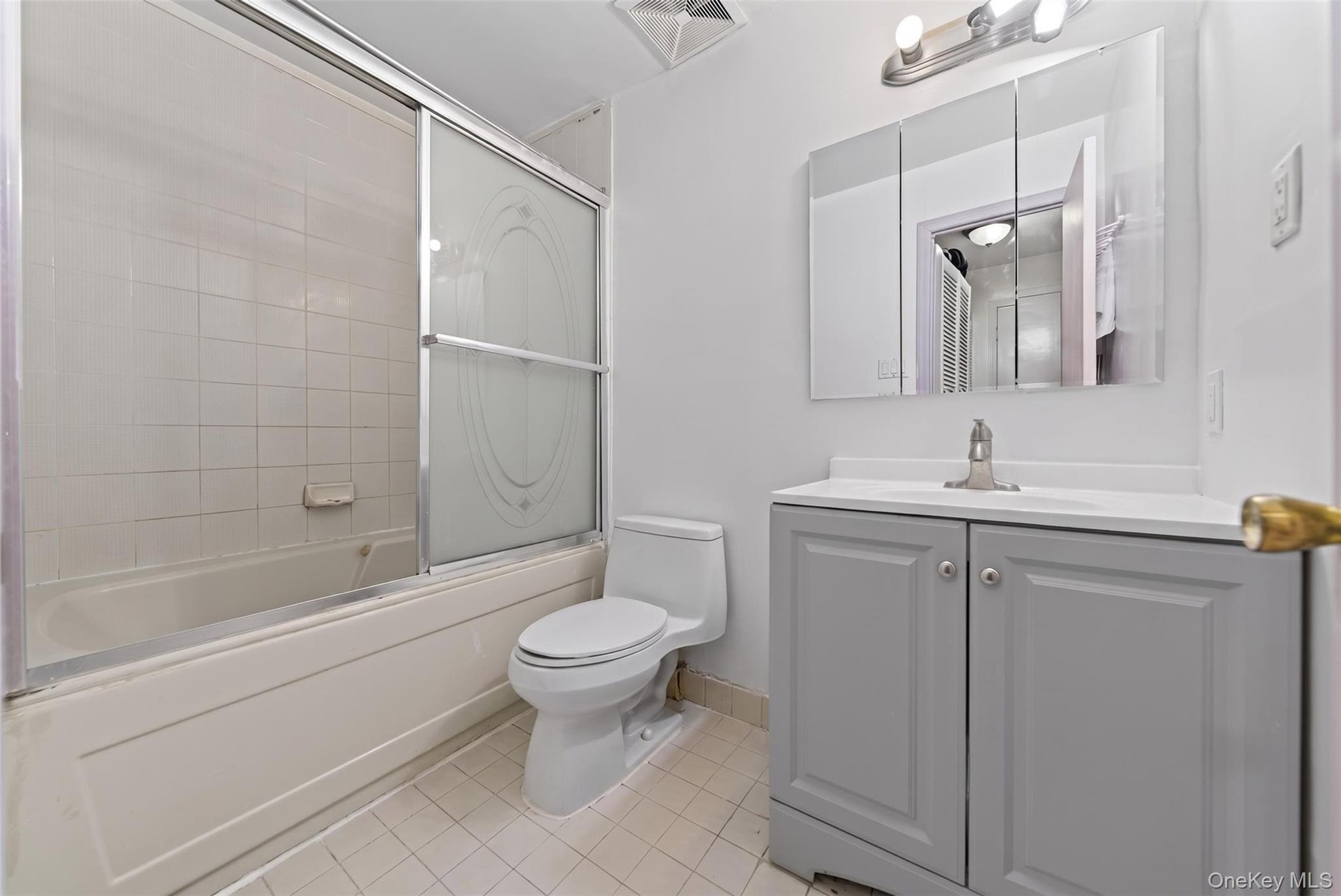 140-44 34th Avenue, Unit 2C photo 9