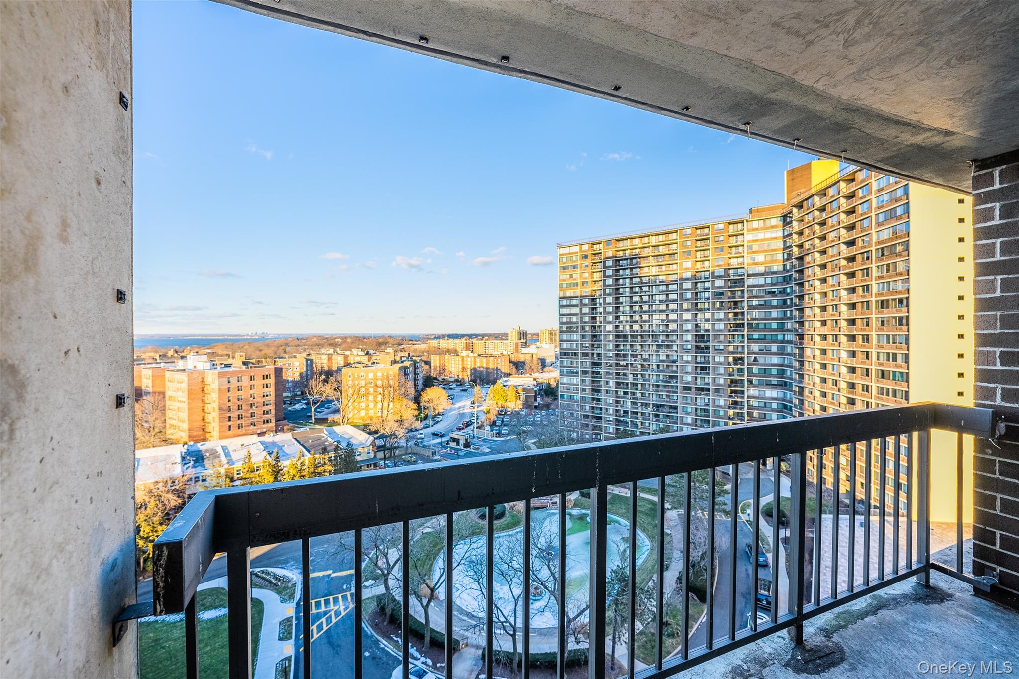 1 Bay Club Drive, Unit 11J photo 12