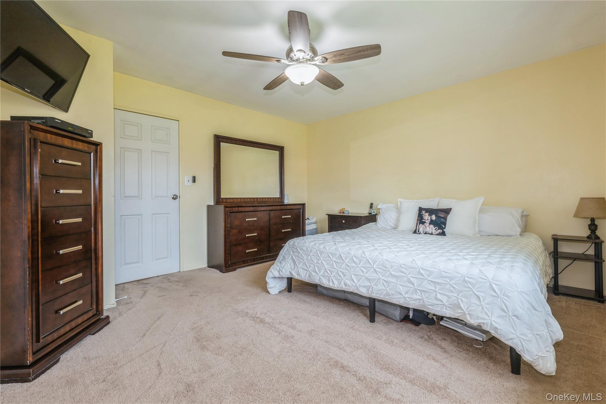460 Old Town Road, Unit 8J photo 12
