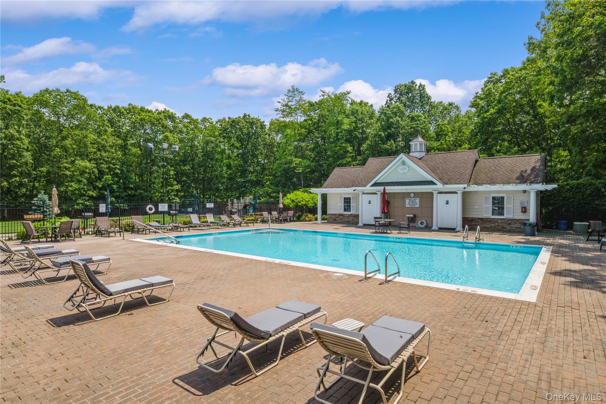 460 Old Town Road, Unit 8J photo 19