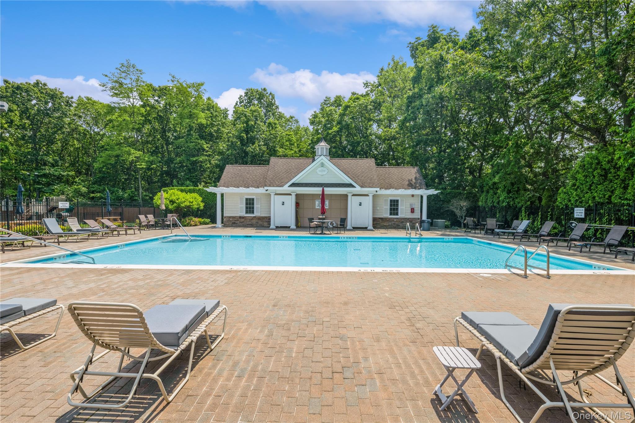 460 Old Town Road, Unit 8J photo 18