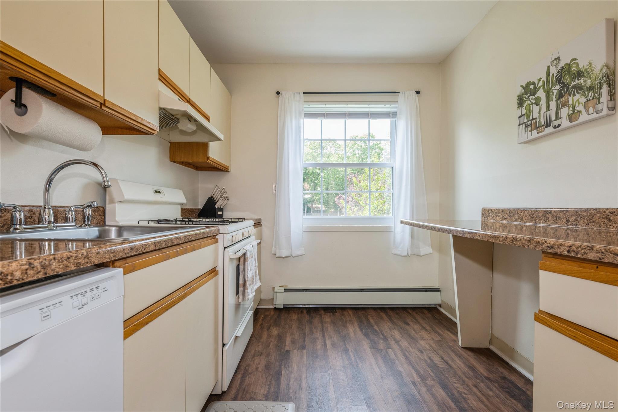 460 Old Town Road, Unit 8J photo 8
