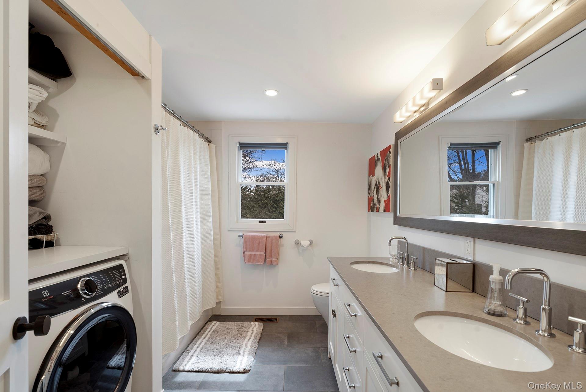770 Hill Street – For Sale photo 25