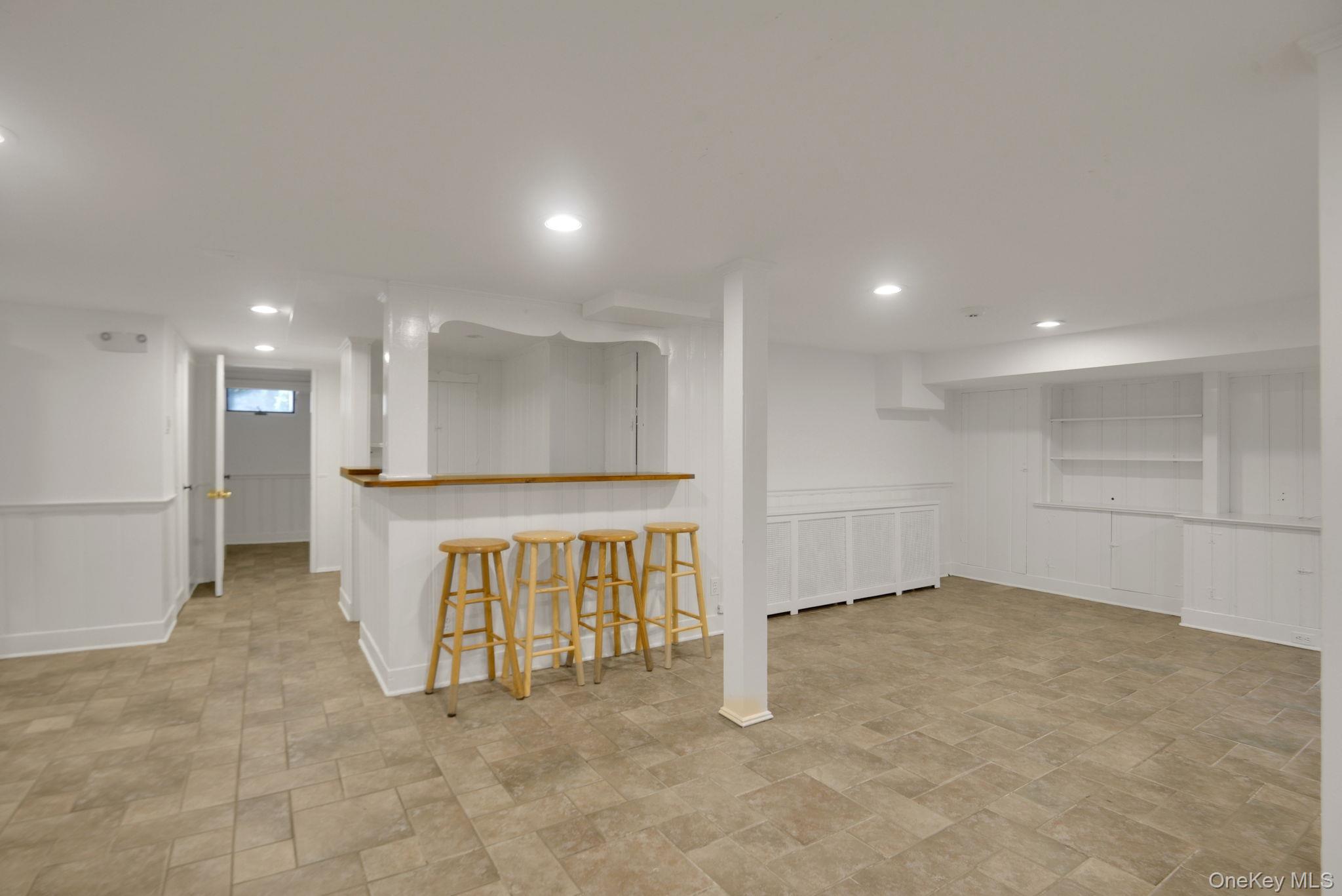 46 FENIMORE Road – For Rent photo 40