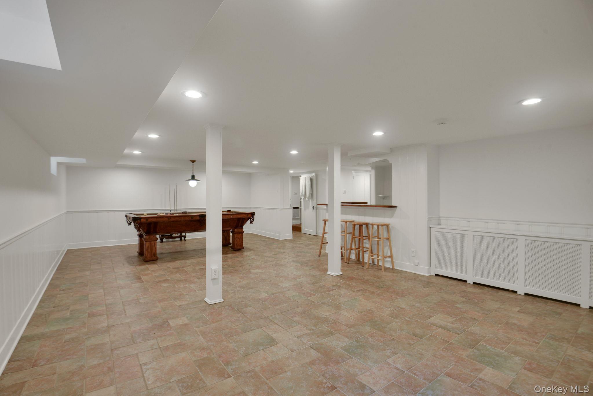 46 FENIMORE Road – For Rent photo 38