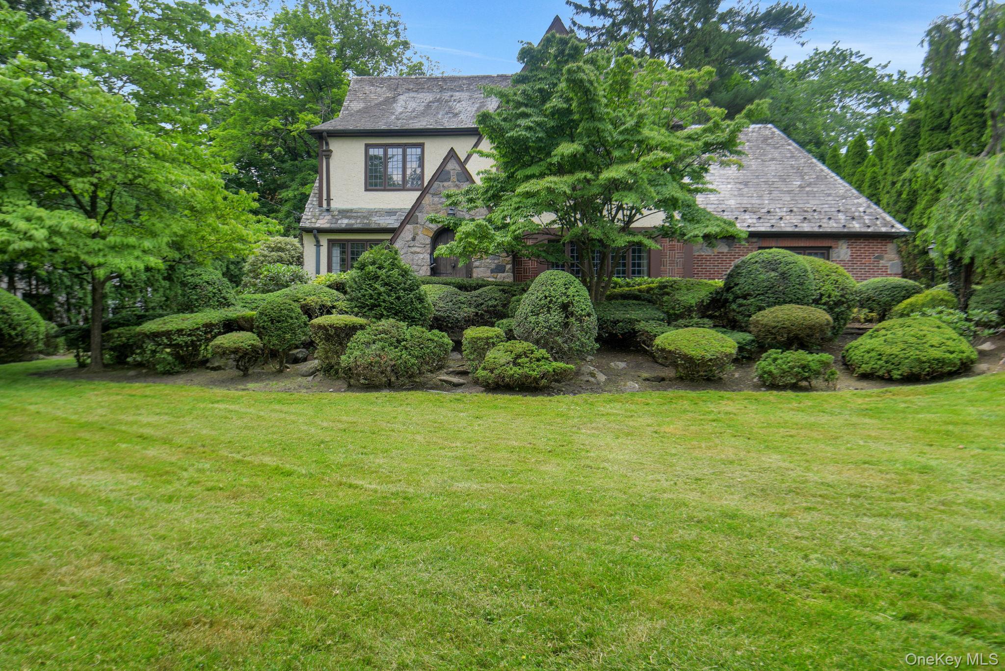 46 FENIMORE Road – For Rent